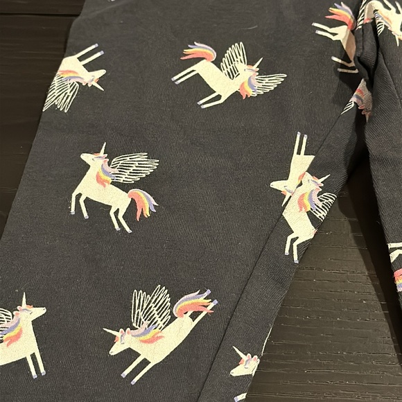 Cat & jack unicorn 3/4 leggings size xs 4/5 NWT - Picture 2 of 3